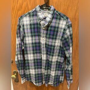 J crew men’s classic plaid shirt (size medium)